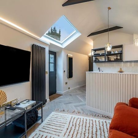 Chic Cotswold Tiny Home - Oddity House Blockley Exterior photo